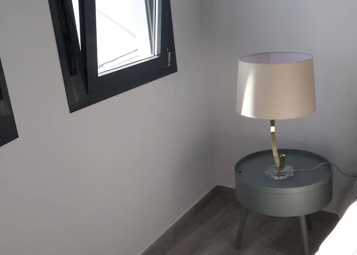 Stadthaus Petronella Meerblick Und Dachterrasse كونيل ذي لا فرونتيرا