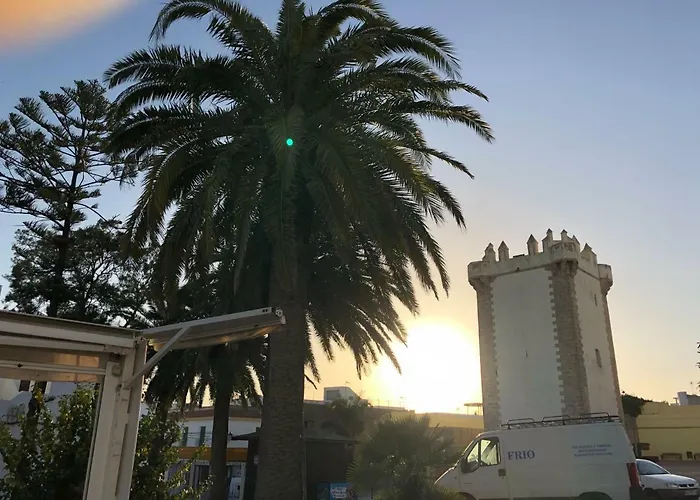 Stadthaus Petronella Meerblick Und Dachterrasse كونيل ذي لا فرونتيرا